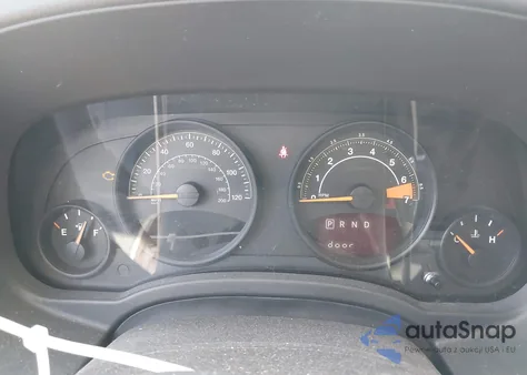 2016 Jeep Compass Sport z USA, uszkodzony, nr VIN 1C4NJDBB4GD506331